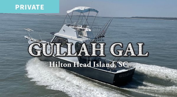 a small boat in a body of water